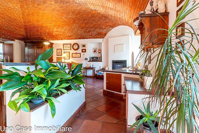 Casa con 6 locali in vendita in Ivrea, Ivrea