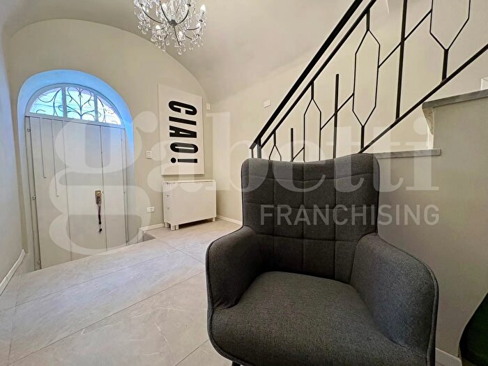 Casa trilocale in vendita in Via Amsicora, Ossi