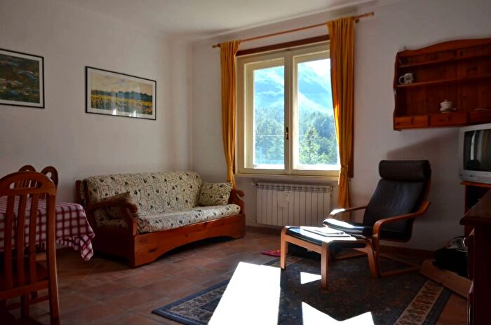 Appartamento trilocale in affitto in Via Arano, Ovindoli