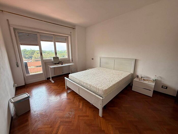 Appartamento trilocale in affitto in Via Valtravaglia, Conca d'Oro Valli, Roma
