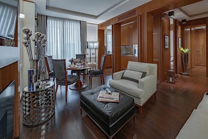 Appartamento trilocale in affitto in Firenze, Firenze