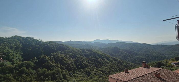 Appartamento trilocale in vendita in Via del Canale, Rocca Santo Stefano