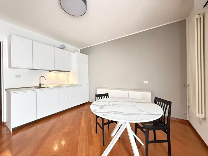 Appartamento monolocale in affitto in Via Pier Francesco Mola, Certosa, Milano