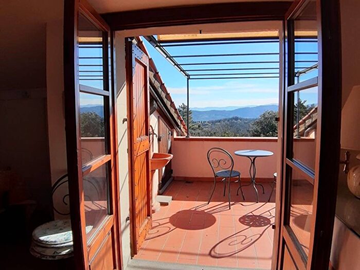 Casa quadrilocale in affitto in Via Starniano, Il Torrino, Vaglia