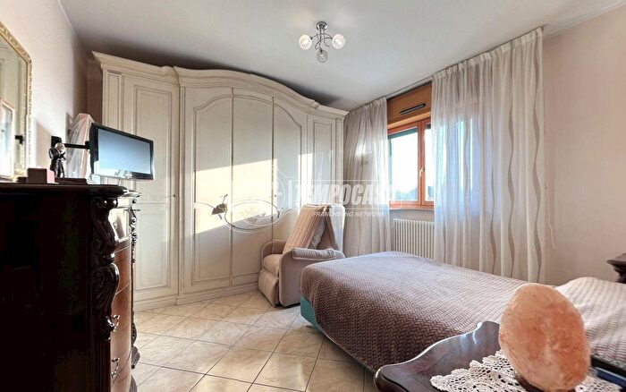 Appartamento trilocale in vendita in Via Enrico Fermi, Parabiago