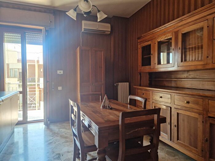 Appartamento trilocale in vendita in Via Pantelleria, Lecce