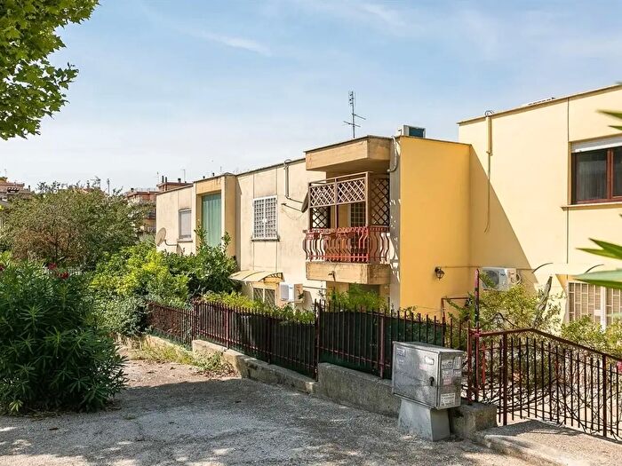 Appartamento bilocale in vendita in Via del Brennero, Fonte Nuova
