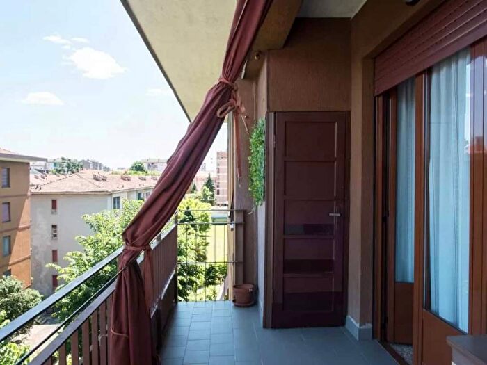 Appartamento bilocale in affitto in Viale Giovanni Suzzani, Bignami Ponale, Milano