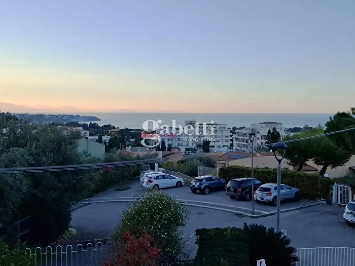 Casa quadrilocale in vendita in Via Gilda Lo Forti Snc, Cefalu