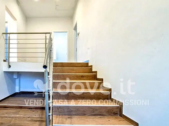 Appartamento con 6 locali in vendita in Via Livornese, Pisa