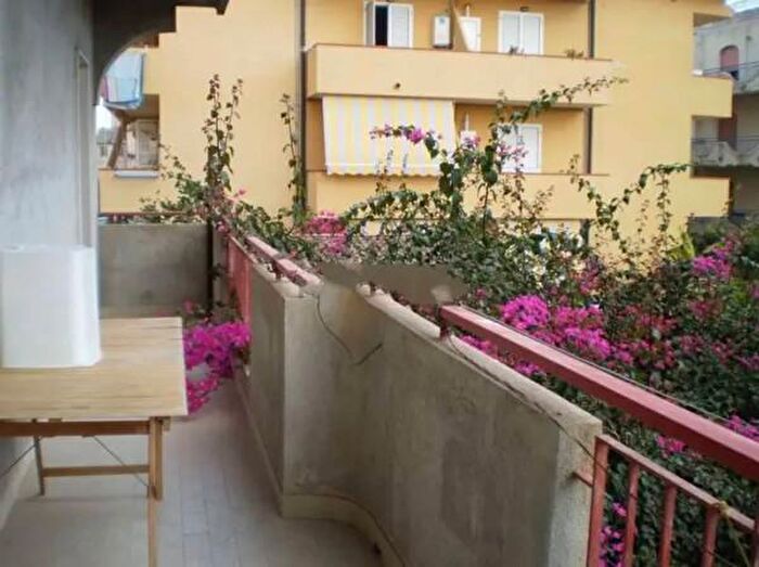 Appartamento bilocale in vendita in Via Strada XXX, Caulonia