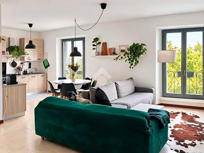 Appartamento trilocale in affitto in Corso Marzo, Milano