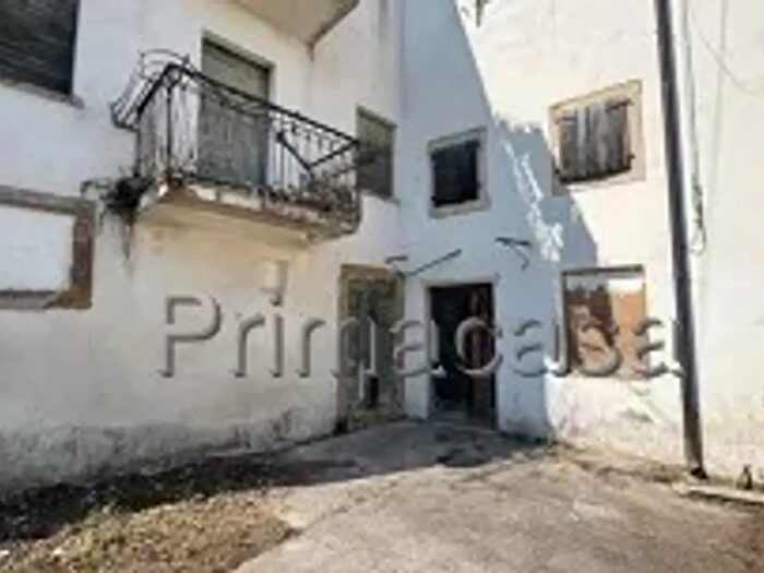 Casa con 5 locali in vendita in Via Ca Nove Ronchi, Verona