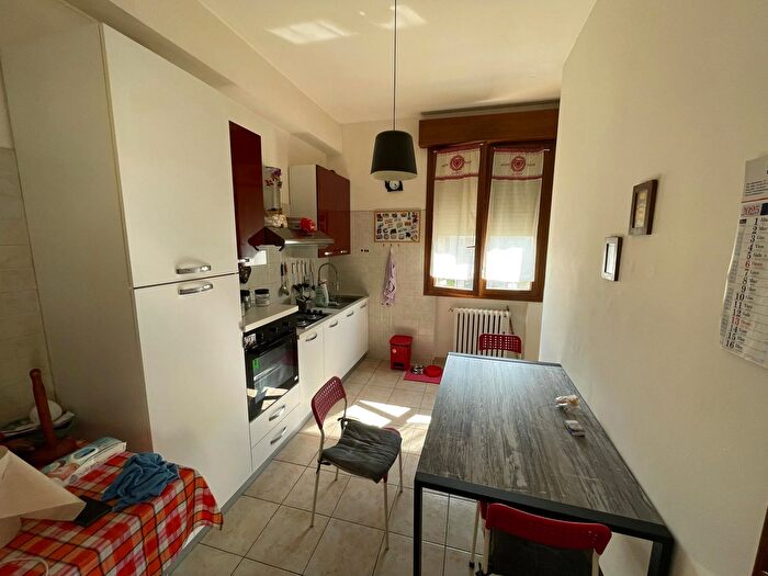 Appartamento quadrilocale in vendita in Strada Albareto, Modena