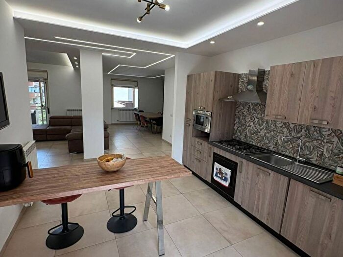 Appartamento trilocale in vendita in Via Giuseppe Saragat, San Nicola la Strada
