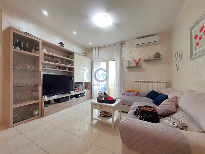 Appartamento trilocale in affitto in Via Domenico Marincola Pistoia, Catanzaro