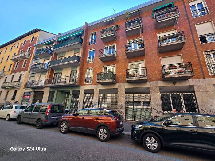 Appartamento bilocale in affitto in Via Giulio Belinzaghi, Farini, Milano