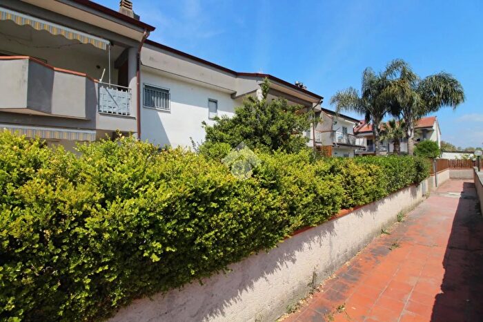 Appartamento trilocale in vendita in Via Malagenia, Agropoli