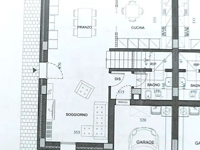 Casa con 6 locali in vendita in Via Umberto Tonini, Modena