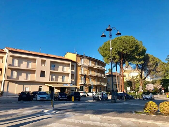 Appartamento trilocale in vendita in Via Los Angeles, Assisi