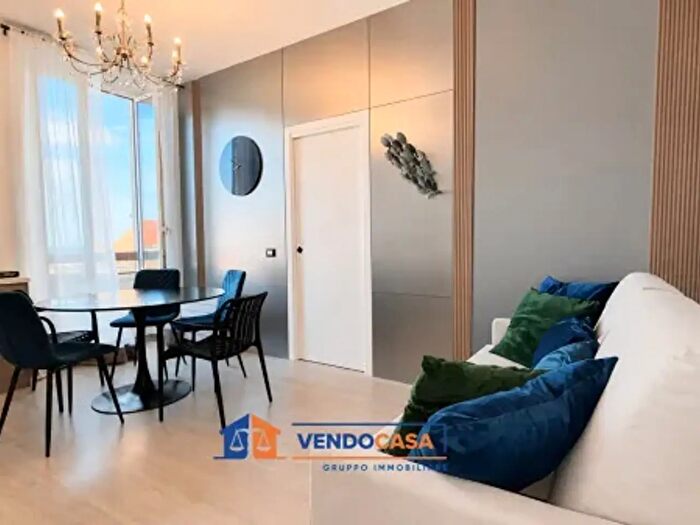 Appartamento trilocale in vendita in Viale Giacomo Matteotti, Imperia
