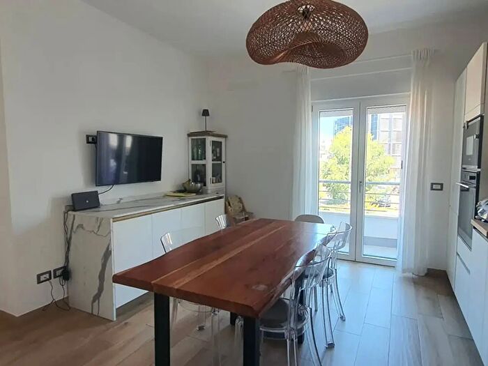 Appartamento trilocale in vendita in Via Corrado Tommasi Crudeli, Fiumicino
