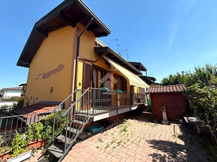 Case in Vendita e in Affitto - 3