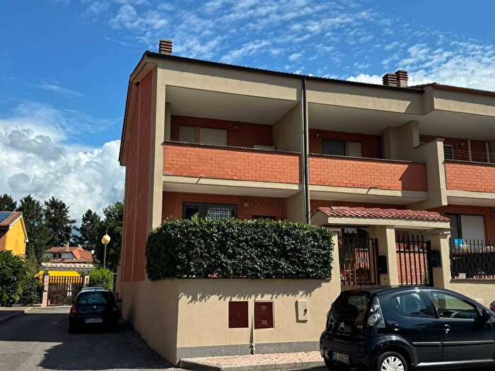Casa con 6 locali in vendita in Via colle barco, Centro, Zagarolo