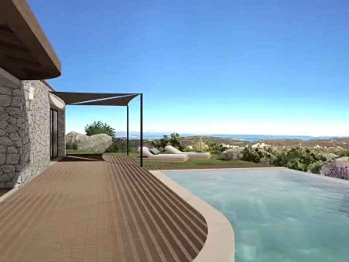 Casa con 6 locali in vendita in Via Marco Polo, Santa Teresa Gallura