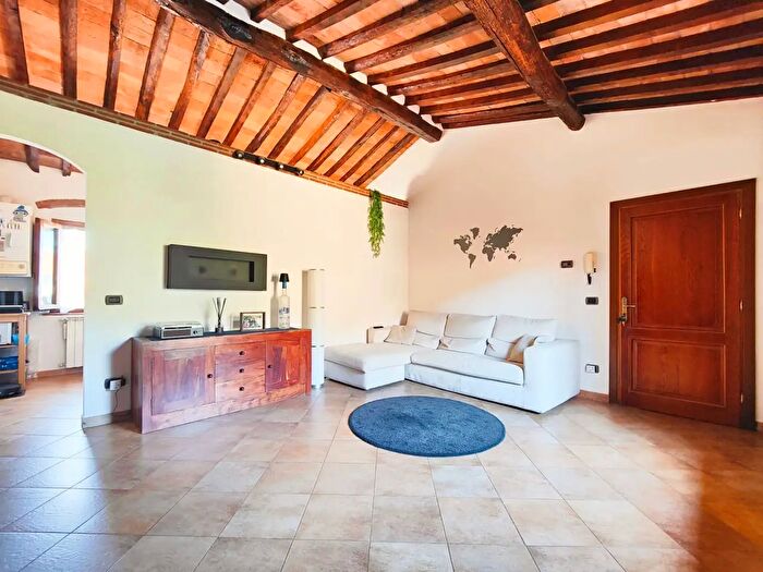 Appartamento trilocale in vendita in Corte Bonifazi, Vicopisano