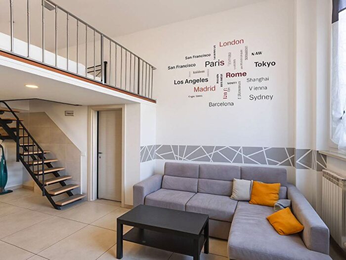 Appartamento trilocale in affitto in Via Antonio Oroboni, Bruzzano, Milano