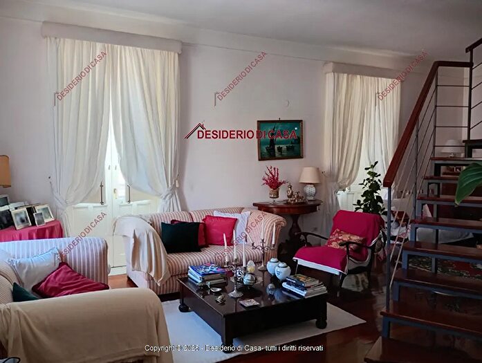 Appartamento con 6 locali in vendita in Piazza Duca degli Abruzzi Capo dOrlando Me, Capo DOrlando