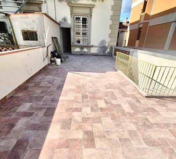 Appartamento trilocale in vendita in Firenze