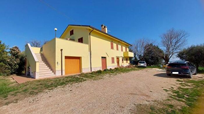 Casa con 6 locali in vendita in Strada del Moroso, Senigallia