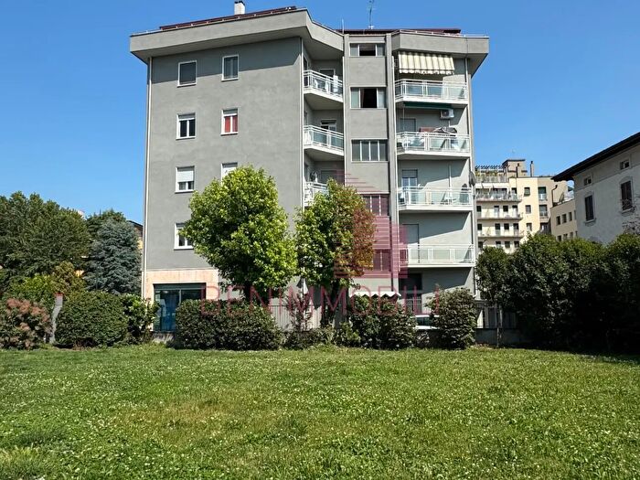 Appartamento bilocale in affitto in Via Guido Zadei, Brescia