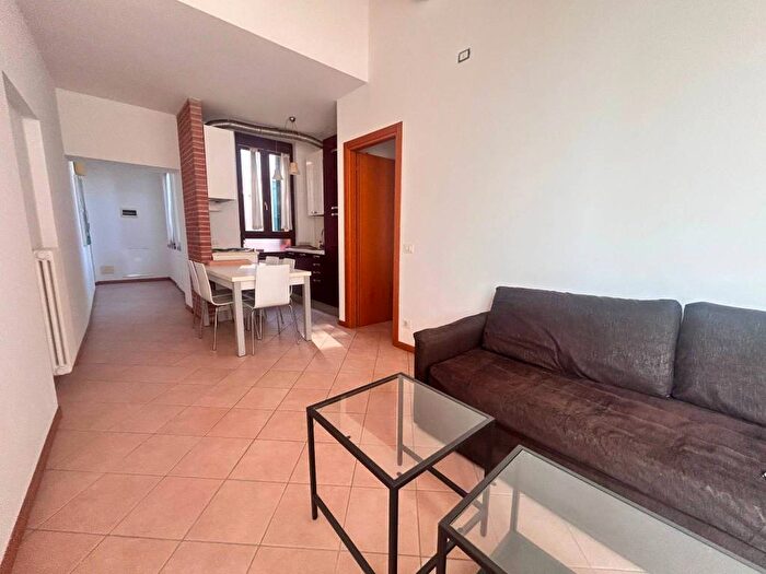 Appartamento bilocale in affitto in Via Settembre, Veronetta, Verona