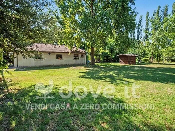 Casa con 5 locali in vendita in Via Sott'Argine Motta, Carpi