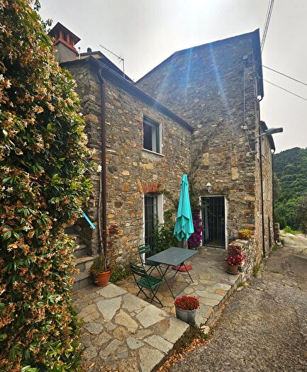 Casa quadrilocale in vendita in Via San Rocco, Sarzana