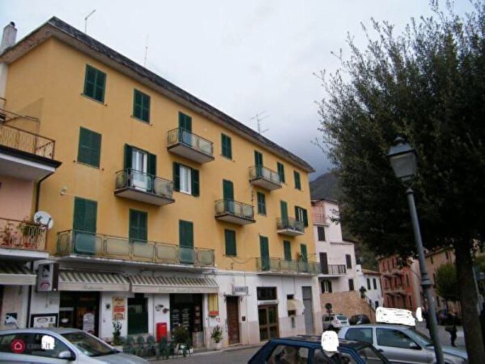 Casa con 6 locali in vendita in Via Alfonso Milani, Guarcino