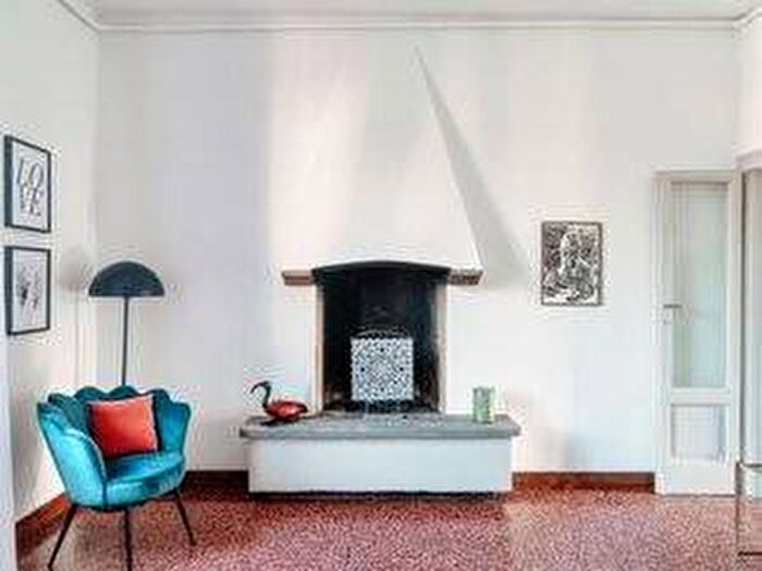 Casa quadrilocale in affitto in Via Luigi Dottesio, Borghi, Como