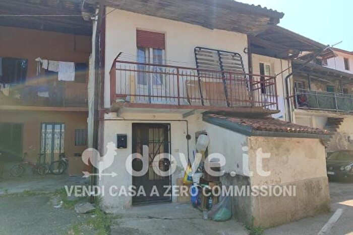 Appartamento trilocale in vendita in Vicolo dei Signori, Gavirate