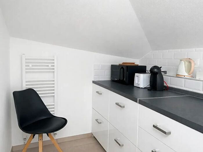 Casa bilocale in affitto in Via alla Rocca, Arona