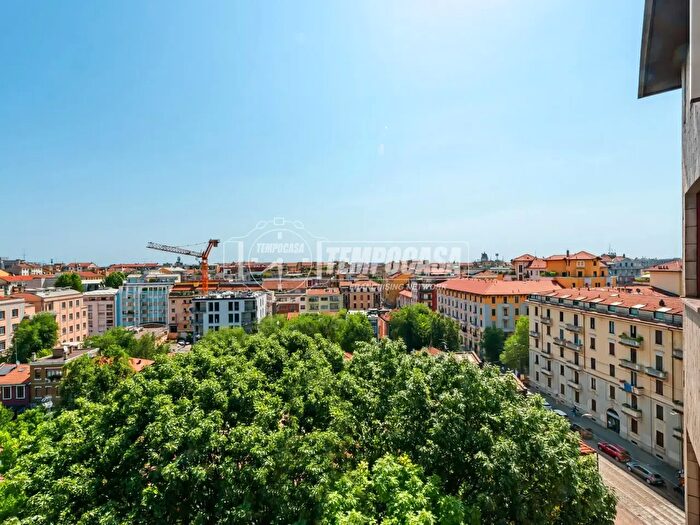 Appartamento quadrilocale in vendita in Via Beato Angelico, Milano