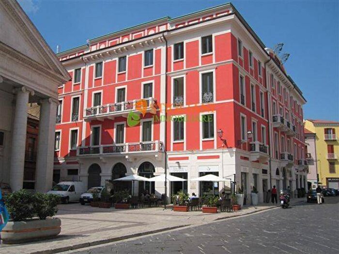 Appartamento trilocale in affitto in Piazza Prefettura, Centro Storico, Campobasso