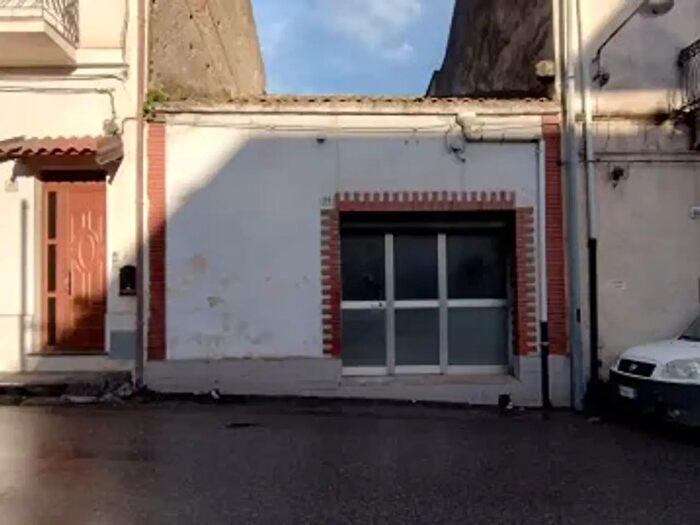 Casa bilocale in vendita in Via Diana, Fiumefreddo Di Sicilia