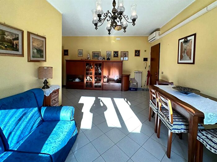 Appartamento con 6 locali in vendita in Aulla