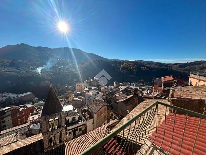 Appartamento quadrilocale in vendita in Via Milazzo, Subiaco
