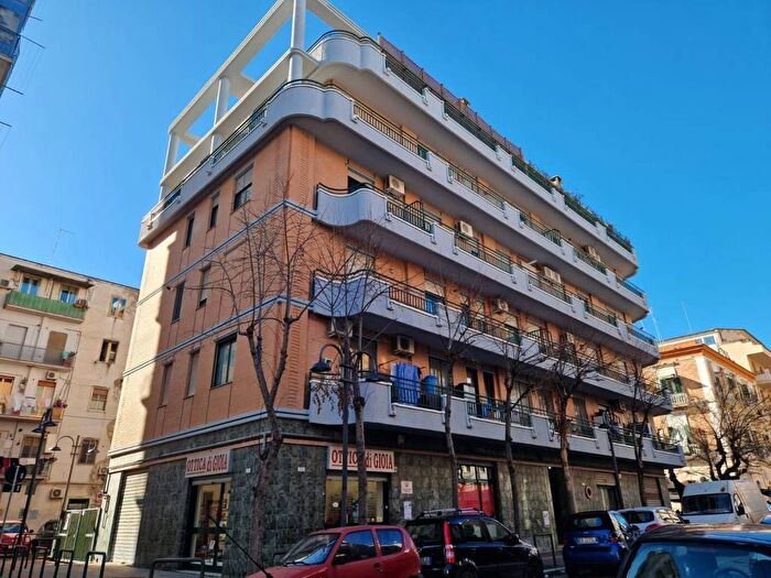 Appartamento trilocale in affitto in Via Mario Pagano, Immacolata, Foggia