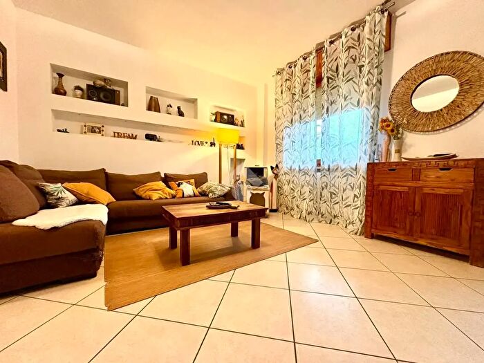 Casa con 5 locali in vendita in Viale Litorale Marina, Cesenatico