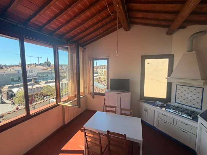 Appartamento bilocale in affitto in Piazza Pietro Annigoni, SantAmbrogio, Firenze